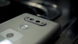 LG V30 ar urma să renunţe la ecranul secundar, conform lui Evan Blass