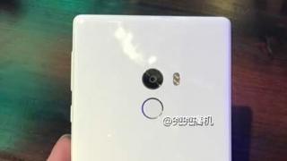 Xiaomi Mi Mix ar urma să primească și o variantă pe alb realizată tot din ceramică