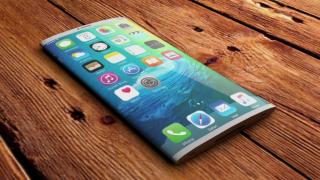 Apple ar avea în jur de 10 prototipuri iPhone 8 în teste, inclusiv un model cu ecran curbat; Un astfel de smartphone ar putea debuta la anul