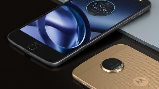 Telefoanele Moto Z şi accesoriile Moto Mods debutează de Moş Nicolae în România