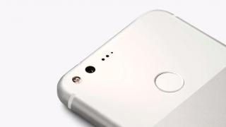 De Black Friday, smartphone-urile Google Pixel și Pixel XL s-au vândut ca pâinea caldă în SUA