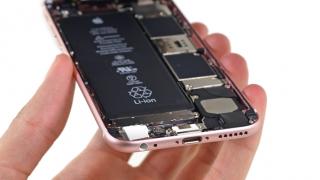 Apple recunoaște problema cu bateria întâmpinată de unii utilizatori cu handset-urile iPhone 6s; va înlocui bateriile defecte