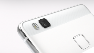 Huawei P9 lite primește un build beta Android 7.0 Nougat; acesta poate fi instalat manual dar vine alături de bug-uri însemnate