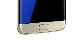 Actualizarea la Android 7.0 Nougat ar putea aduce pe terminalele Samsung Galaxy suport pentru gesturi asociate scannerului de amprente