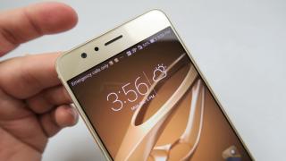 Huawei Honor 8: Display numai bun de consum media, fără recorduri