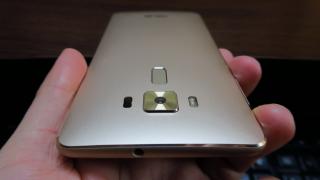 ASUS ZenFone 3 Deluxe Review