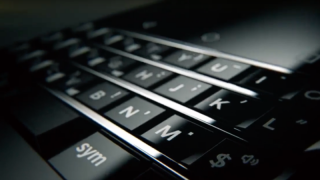 Telefoane cu branding BlackBerry şi tastaturi fizice gata de debut la CES 2017; Mercury deschide epoca TCL-BlackBerry