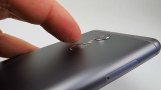 Lenovo K6: Baterie excelentă la utilizare continuă, încărcare bunicică