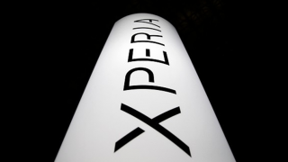 Sony ar putea lansa un smartphone Xperia cu ecran OLED anul viitor