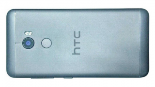 Smartphone-ul HTC One X10 apare în două noi fotografii ce par autentice