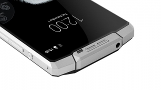 Oukitel K10000, telefonul cu baterie de 10000 mAh costă doar 630 lei și se livrează din depozitul european!