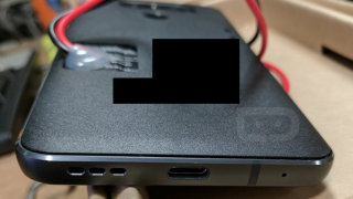 LG G6 este fotografiat în stadiul de prototip; vedem camera foto duală și panoul frontal cu margini foarte subțiri în jurul ecranului
