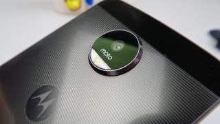 Motorola Moto Z: Camera excelentă, de top 3 în 2016, la selfie se mai putea lucra