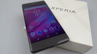 Sony Xperia XA Unboxing: probabil cel mai arătos telefon midrange scos din cutie la Mobilissimo.ro, vine cu ecran edge to edge