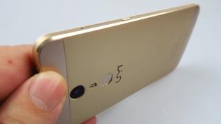 UMi Super: Bateria Sony de 4.000 mAh livrează, şi încă cum!