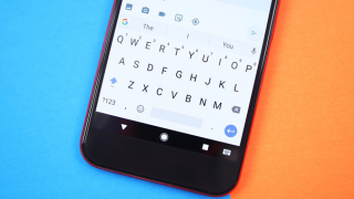 Tastatura virtuală GBoard pentru Android este actualizată: primim sugestii de emoji-uri și GIF-uri, dar și integrare Translate (Descărcați de aici)