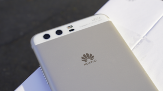 Huawei P10 ajunge la precomandă la Vodafone UK; disponibil doar cu abonament momentan