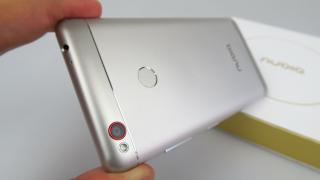 Nubia N1 unboxing: telefon midrange cu baterie de battery phone, dotări familiare (Video)