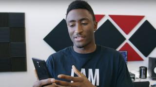 OnePlus 3T Midnight Black primește un unboxing din partea lui MKBHD; telefonul va fi pus în vânzare la noapte pe plan european!