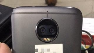 Moto X 2017 apare în fotografii hands-on; adoptă o cameră duală și un design nu tocmai arătos