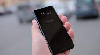 Samsung Galaxy S8 este primul telefon de pe piață cu Bluetooth 5; putem transmite sunetul simultan către două headset-uri sau boxe compatibile