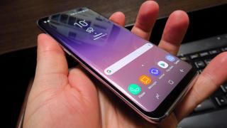 Samsung Galaxy S8: Design superb, îngust în lăţime şi un festin vizual