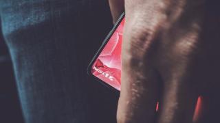 Dotările lui Essential FIH-PM1 sunt reconfirmate de o listare GFXBench; smartphone-ul lui Andy Rubin vine cu 4 GB RAM și procesor Snapdragon 835
