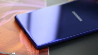Doogee MIX e cea mai nouă clonă Xiaomi Mi MIX, îi imită designul edge to edge