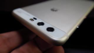 Huawei P10: Cameră duală în mare formă, a dominat primăvara până să vină Galaxy S8