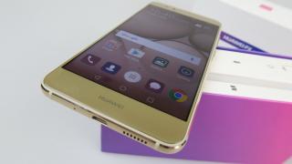 Huawei P10 Lite Unboxing: mai mult decât Lite, midranger arătos pe auriu (Video)