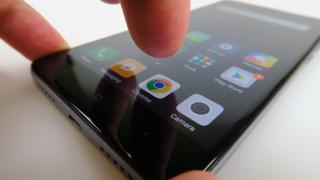 Xiaomi Redmi Note 4X: Display cu reglaje binevenite, destul de luminos, dar nu vreun "far"