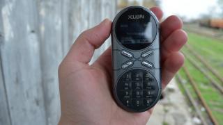 Siemens Xelibri 1 RETROreview: un experiment fashion care pare menit pentru un film Zoolander (Video)