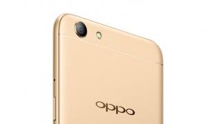 Oppo A77 este acum oficial: Smartphone cu cameră frontală de 16 MP, 4 GB RAM, procesor MediaTek