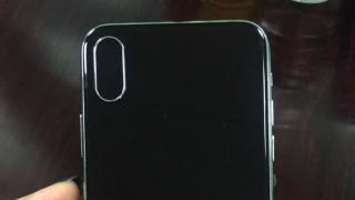 iPhone 8 fotografiat hands-on în exclusivitate; Iată cum va arăta terminalul lansat la toamnă!
