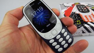 Nokia 3310 (2017) Unboxing: întoarcerea clasicului, şarpe şi dragon (Video)