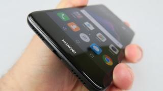 Huawei P9 Lite (2017): Design inspirat din Honor 8, foarte lucios