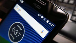 Motorola Moto G5: Conectivitate solidă, fără a trece la cele mai noi standarde totuşi