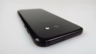 Samsung Galaxy A5 (2017): Baterie excelentă chiar şi faţă de predecesorul deja excelent