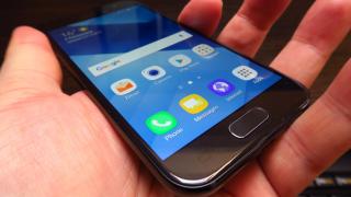 Samsung Galaxy A3 (2017): Hardware cu o gradaţie mai sus
