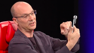 Compania Essential a lui Andy Rubin a strâns finanţare de 300 de milioane de dolari, se pregăteşte pentru producţia lui Essential Phone