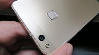 Huawei P10 Lite: Camera îşi depăşeşte predecesorul