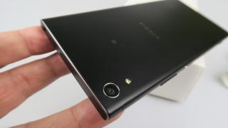 Sony Xperia XA1 Ultra Unboxing: Phablet de 6 inch pentru consum multimedia, vine cu super cameră selfie cu OIS (Video)