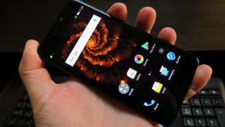 Allview X4 Soul Style: Display luminos peste Moto Z Play sau Huawei P9 Lite