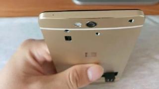 Smartphone-ul anulat Lumia 960 apare în noi fotografii; vedem carcasa metalică și prezența unui port USB Type-C