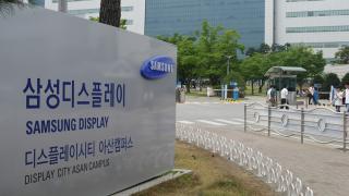 Samsung investește miliarde de dolari în linii de producție pentru panouri OLED destinate următoarelor modele iPhone