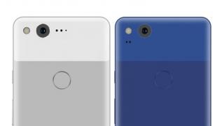Așa ar putea arăta phablet-ul Google Pixel 2 XL în variantele pe alb și albastru; vedem randări create de Benjamin Geskin
