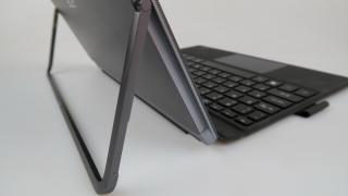 Acer Switch 3: Design premiat, solid, arătos