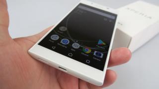 Sony Xperia L1 Unboxing: micul mare telefon ce aduce Xperia la îndemână tuturor