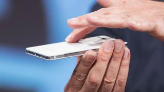 Essential Phone ar trebui să sosească în următoarele săptămâni, poate până la final de lună