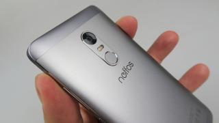 TP-Link Neffos X1: Hardware la nivel de Xperia XA